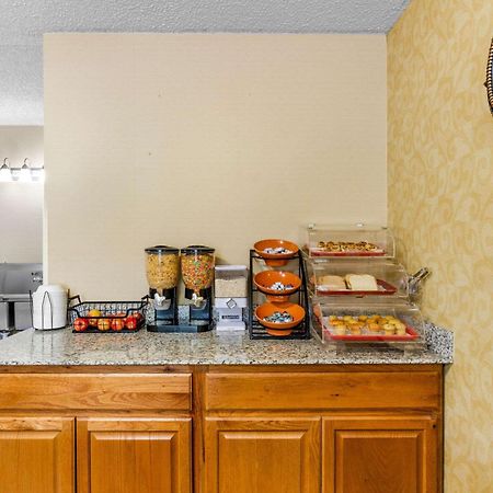 Econo Lodge Lynchburg Zewnętrze zdjęcie