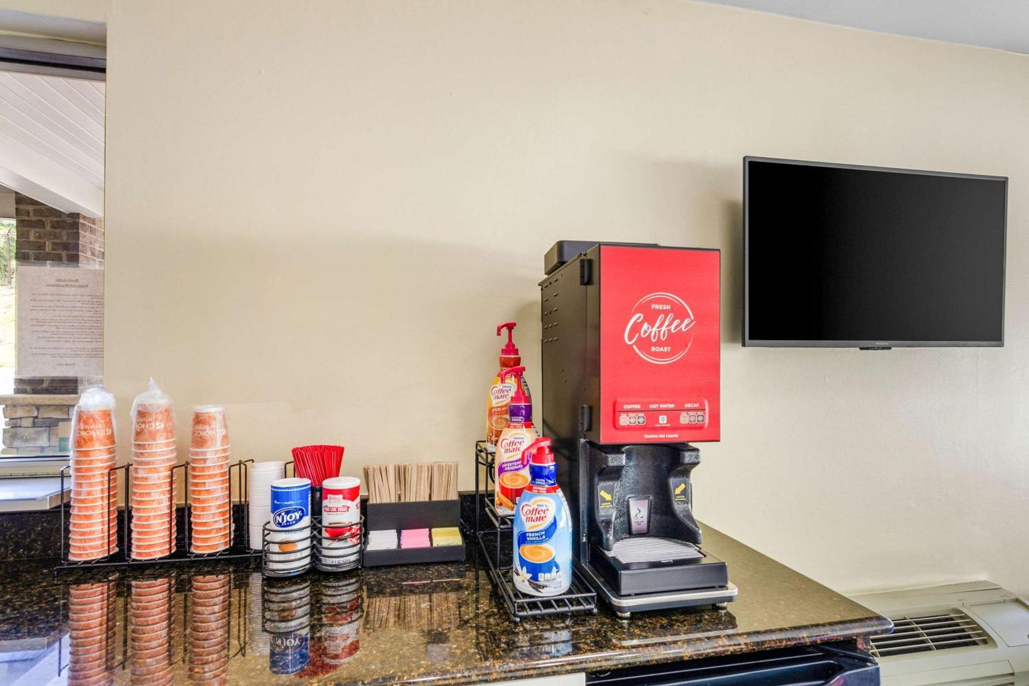 Econo Lodge Lynchburg Zewnętrze zdjęcie