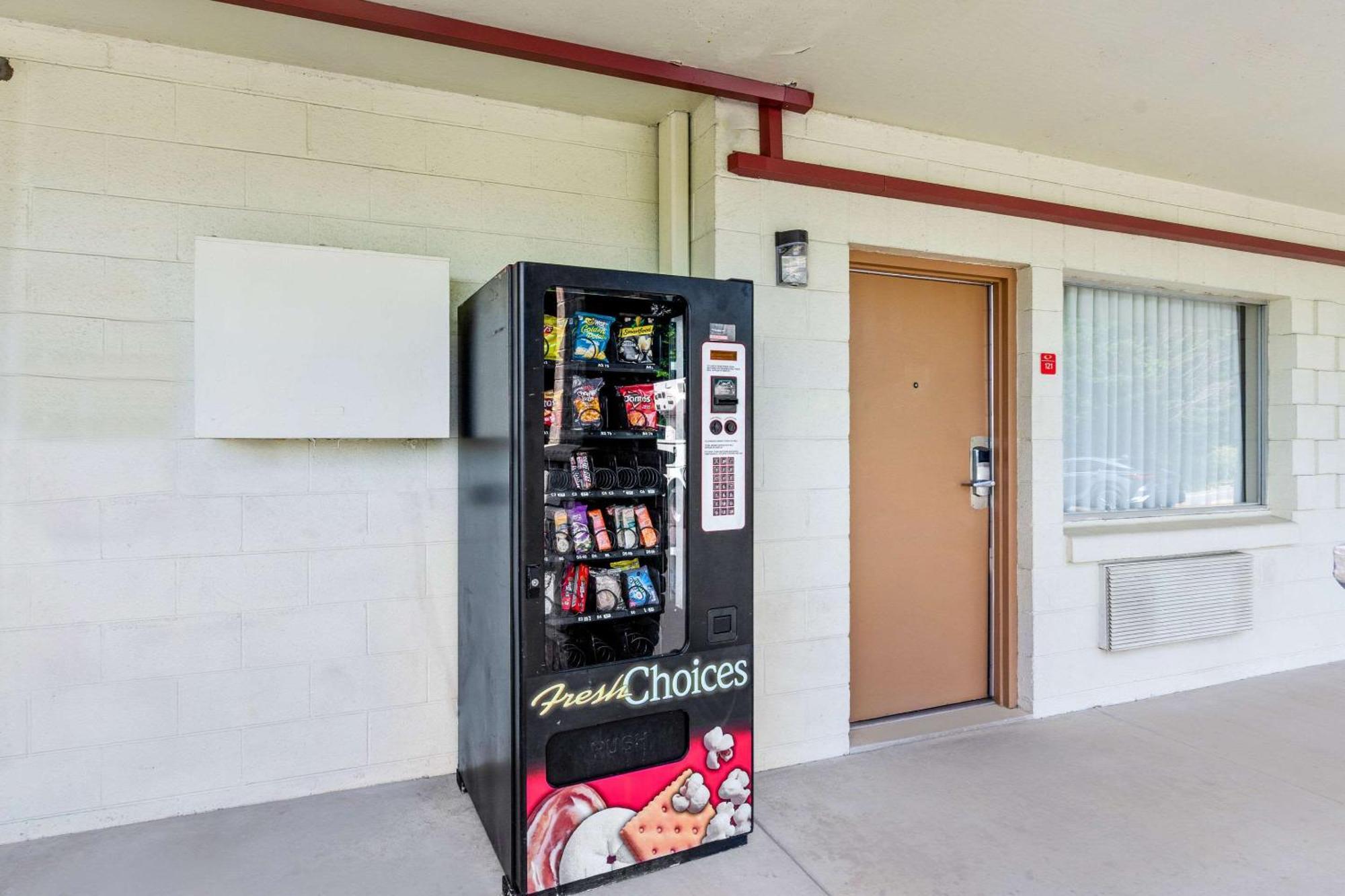Econo Lodge Lynchburg Zewnętrze zdjęcie