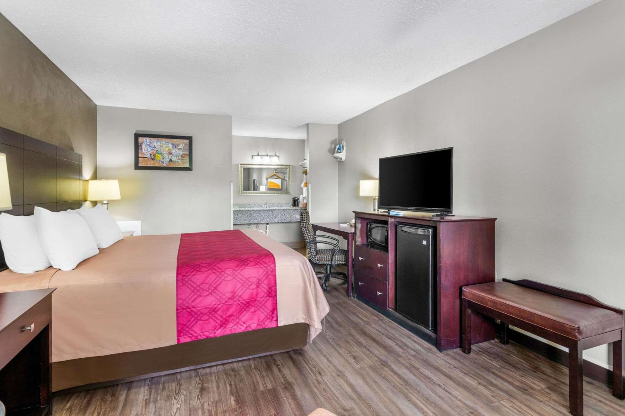 Econo Lodge Lynchburg Zewnętrze zdjęcie