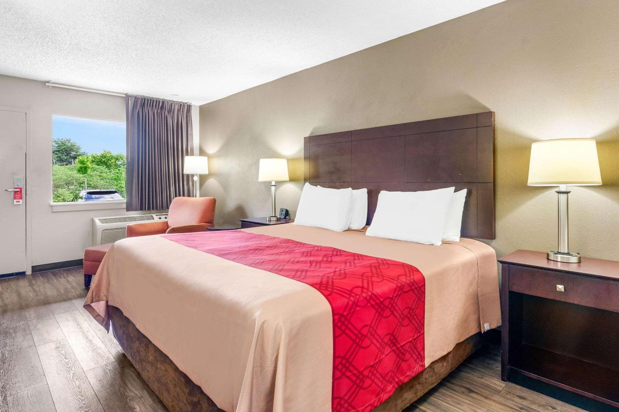 Econo Lodge Lynchburg Zewnętrze zdjęcie