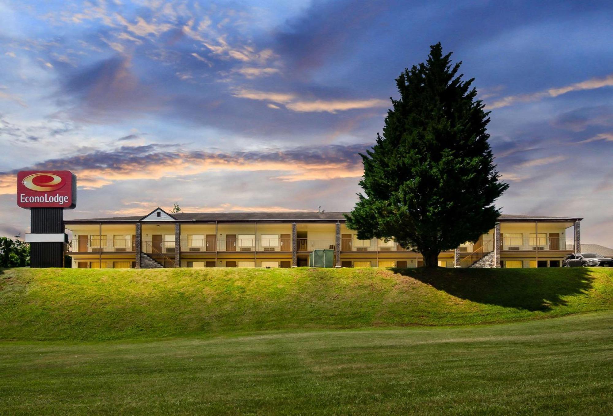 Econo Lodge Lynchburg Zewnętrze zdjęcie