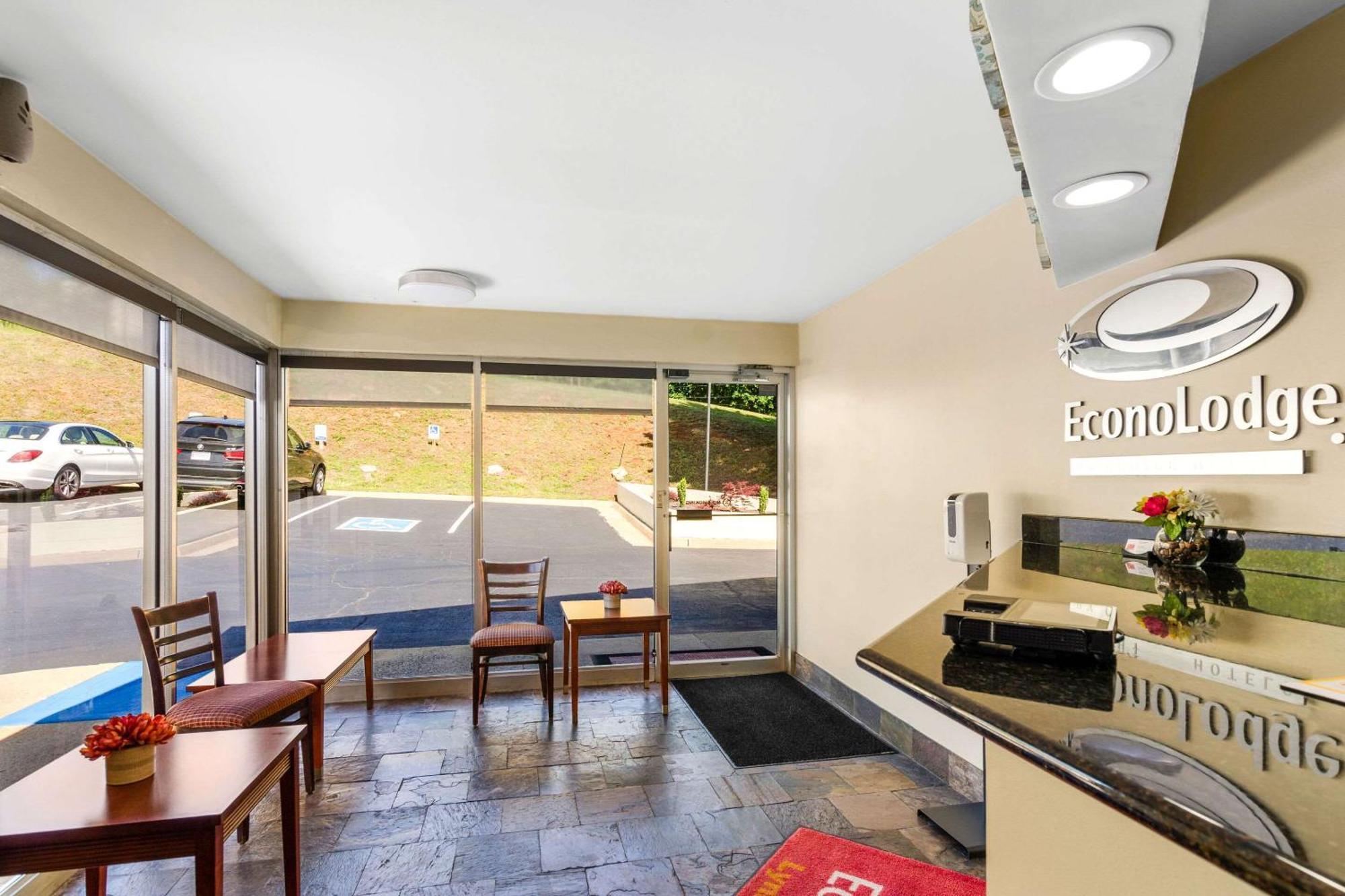 Econo Lodge Lynchburg Zewnętrze zdjęcie