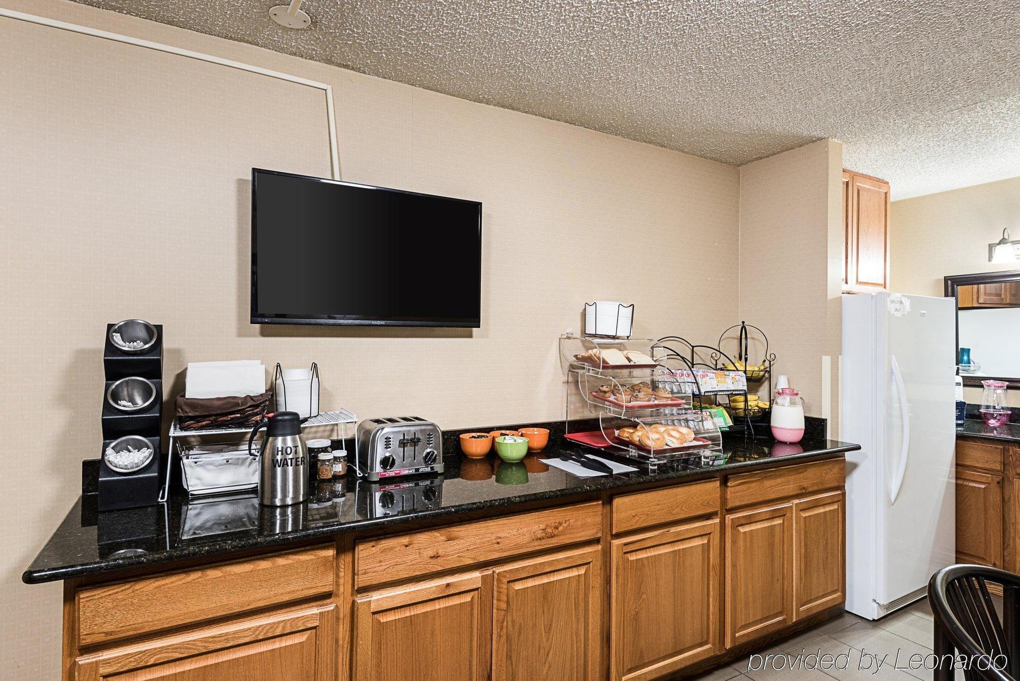 Econo Lodge Lynchburg Zewnętrze zdjęcie